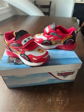 NEW Disney Pixar Lightning McQueen Red and White Light Up Sneakers